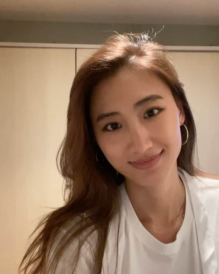 白雪のインスタグラム：「Let’s cook!!👩🏻‍🍳🍳 It’s good time to practice something at home😉  #cooking #quarantine #stayhome #stayhealthy」