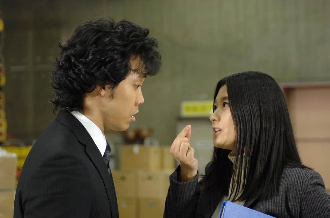 【公式】ハケンの品格のインスタグラム：「四夜連続 2007年放送「ハケンの品格」傑作選❗️ 第四夜🌛本日深夜24:59〜最終回です❗️﻿ 「契約終了‼︎スーパー派遣 最後のスキル」﻿ ﻿ ※下記の地域でも放送します﻿ NIB ※同時OA﻿ FBS 4/10 (金) 27:00﻿ STV 4/11 (土) 09:25﻿ KNB 4/11 (土) 26:00﻿ YTV 4/14（火）深夜 ﻿ ﻿ #ハケンの品格﻿ #2007年﻿ #篠原涼子﻿ #小泉孝太郎﻿ #勝地涼﻿ #上地雄輔﻿ #大泉洋」