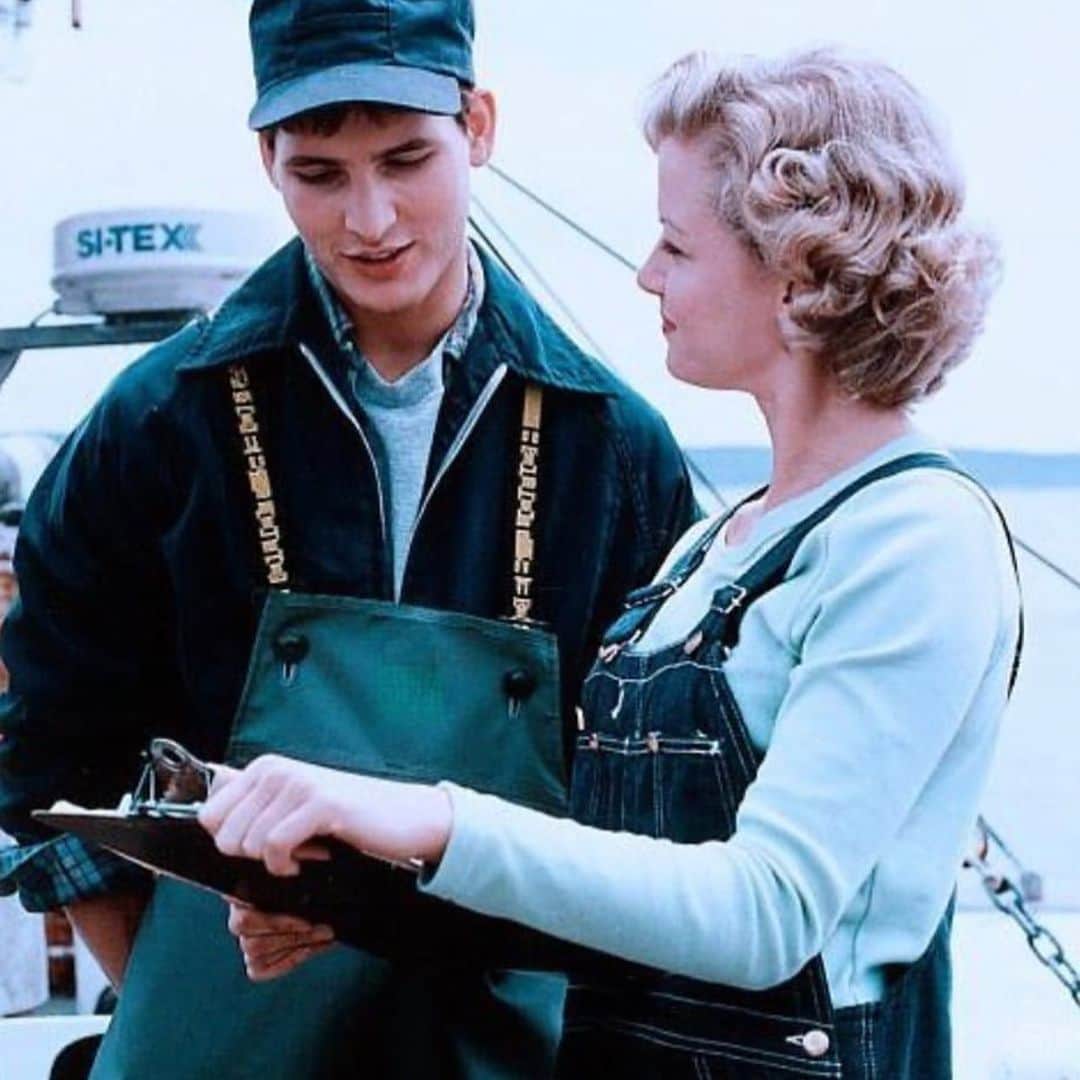 ピーター・ファシネリのインスタグラム：「TBT Throwing it way back to me and @gretchen_mol in a little movie called #CalmatSunset  Filmed in Halifax many years ago.」
