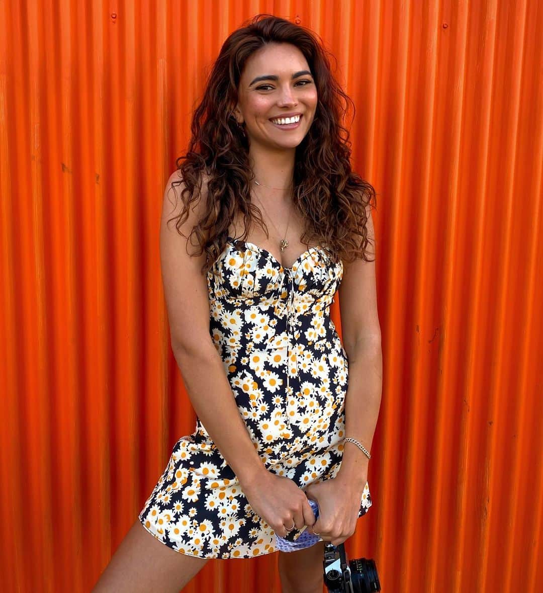キラ・サントーロのインスタグラム：「Can I?? baby? 🌻」