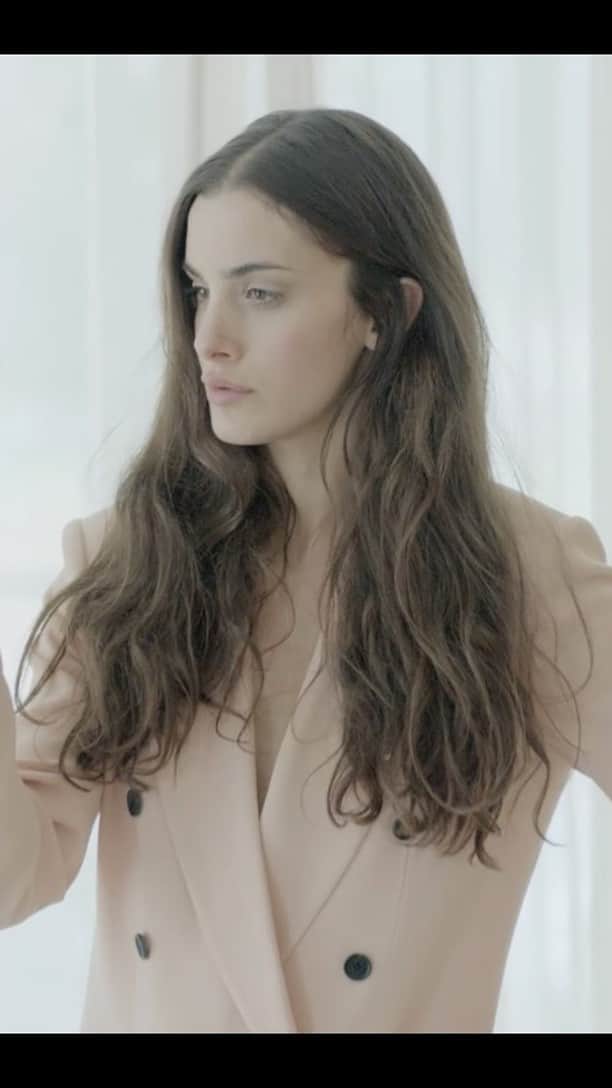 のインスタグラム：「A little entertainment for you during your #stayathome . Our 2014 film The Purgatory of Monotony, directed by @acenorton featuring @sonjakinski 💕」