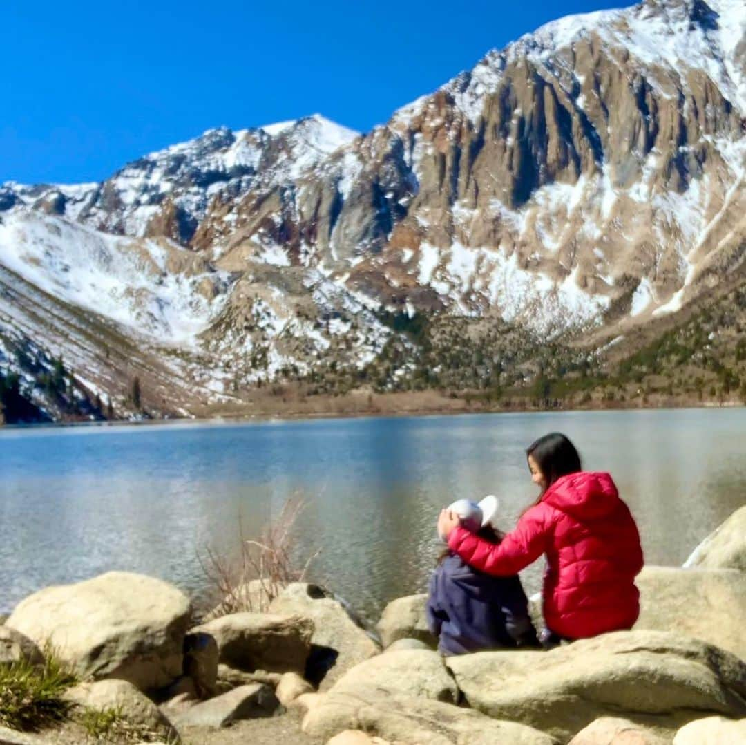 上田ユキエさんのインスタグラム写真 - (上田ユキエInstagram)「Mom, It’s for you! ♡ #Arigato #momlife」4月3日 6時03分 - yukie_ueda