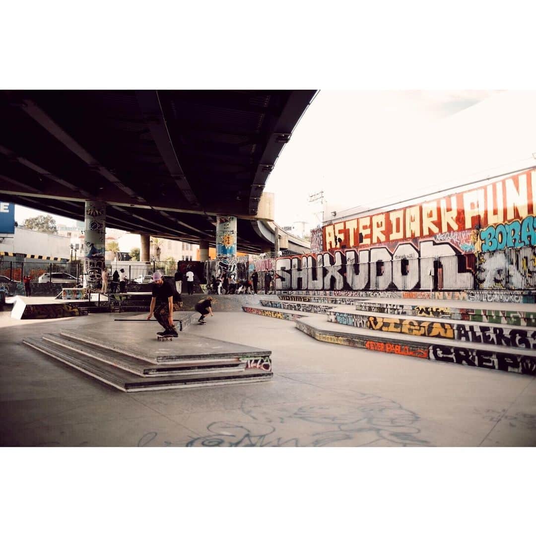 UZさんのインスタグラム写真 - (UZInstagram)「Good morning😆  #sanfrancisco #skatepark」4月3日 7時30分 - uzspyair