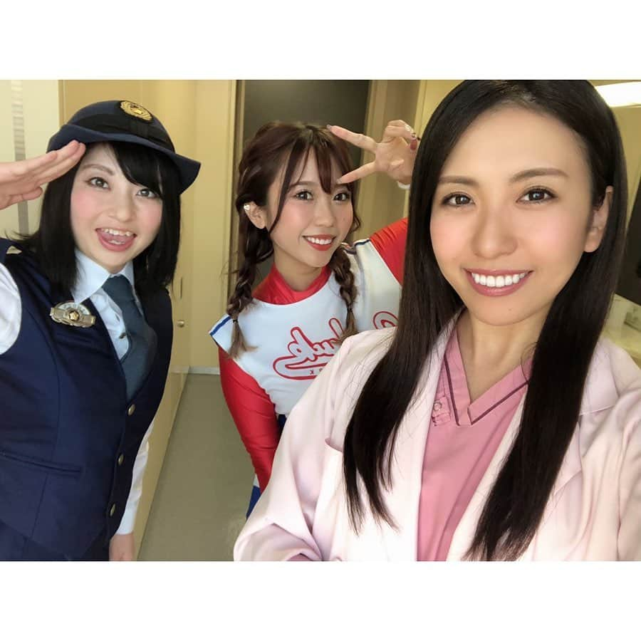 福田琴美さんのインスタグラム写真 - (福田琴美Instagram)「【ご報告】  約4年ちょっとお世話になった番組 #ジョブチューン 卒業しました😢本当は私5月に卒業予定だったんだけど、今回のコロナの件でジョブチューンひな壇メンバー30人みんな卒業になりました😢 本当いきなりでびっくり(´°̥̥̥̥̥̥̥̥ω°̥̥̥̥̥̥̥̥｀) この現場でバラエティの勉強もでき沢山笑って、色んな方と出会うことが出来て本当貴重な4年間でした。 また皆んなで集まってお花見とかBBQできたらいいな😢寂しい😢 . . . #女優 #グラビア #グラドル  #グラドル自画撮り部 #撮影 #サロモ  #撮影モデル #水着女子 #えちえち #ビジョフォ  #girl #インスタグラビア #美女図鑑 #ビジョビ  #sexy #東京lily #水着ギャル  #撮影会 #水着 #沖縄  #lineライブ #イメージdvd #10秒グラビア  #ライブ配信  #イメージビデオ #オーディション  #舞台 #情報解禁 #役者」4月3日 7時55分 - kotomi_fukuda