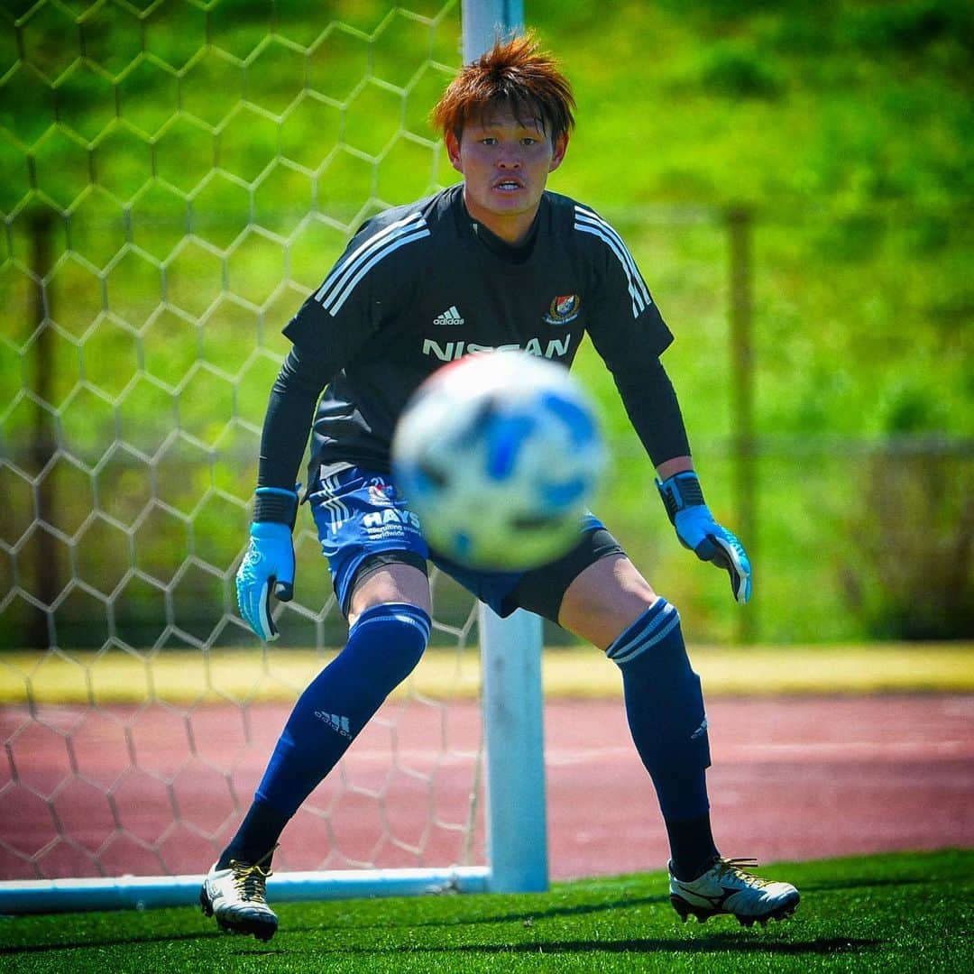 横浜F・マリノスさんのインスタグラム写真 - (横浜F・マリノスInstagram)「⚽️🧤🥅 #梶川裕嗣 #fmarinos #Jリーグ #ゴールキーパー #キーパー #goalkeeper」4月3日 8時21分 - yokohamaf.marinos