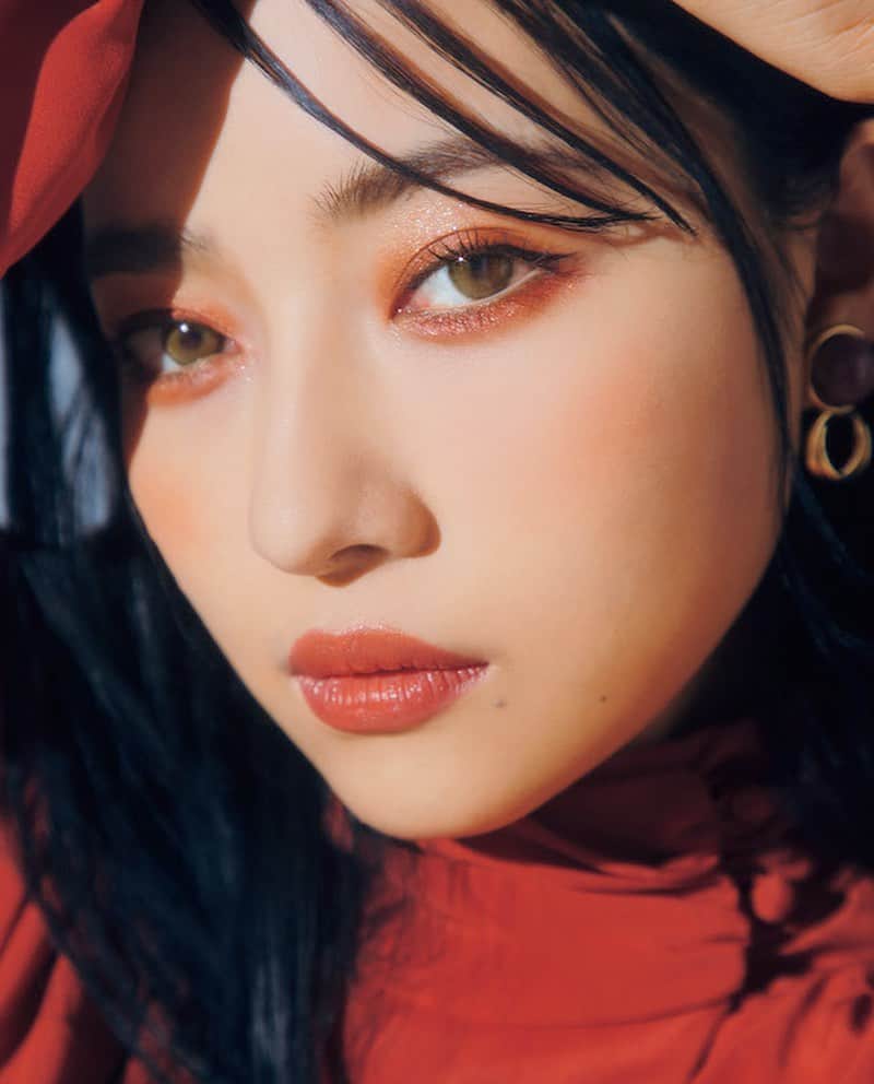 村瀬紗英さんのインスタグラム写真 - (村瀬紗英Instagram)「#dailylook ちゃいぼーぐ🤖👑 #China 🇨🇳 #makeup 🐼🌿」4月3日 18時43分 - saepiiii.m