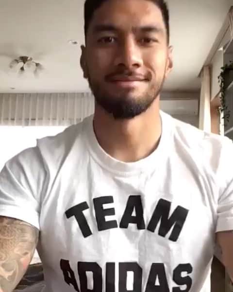 ラファエレ・ティモシーのインスタグラム：「私が今チャレンジしていることを紹介します。大変な状況ですが、希望をもってがんばりましょう！ @adidastokyo #hometeam #アディダス#createdwithadidas #ADIDAS ✊🏽」