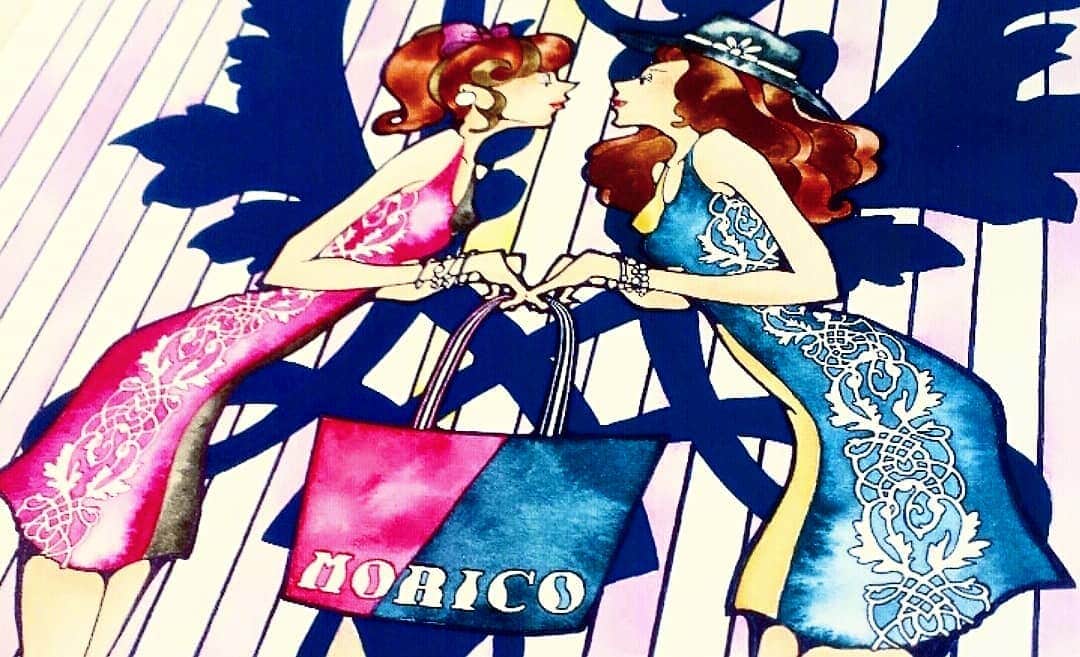 石関友梨のインスタグラム：「懐かしい絵が出てきた。初めてのグッズ作りのときのデザイン画  リバーシブルトート 80個くらい作って3日で完売  またグッズ作りたいなぁ  ってグッズを通販で販売したらみんな買ってくれるかな？  #ゆりもりこ」