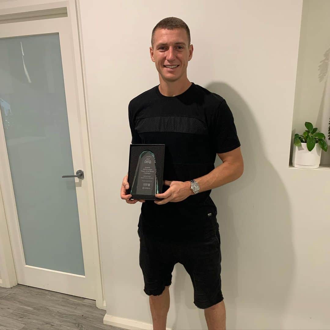 ミッチェル・デュークのインスタグラム：「Honoured to be voted Player Of The Month for February @thepfa nice to get some positive news during these chaotic times going on in the world ⚽️ #missingthegame」