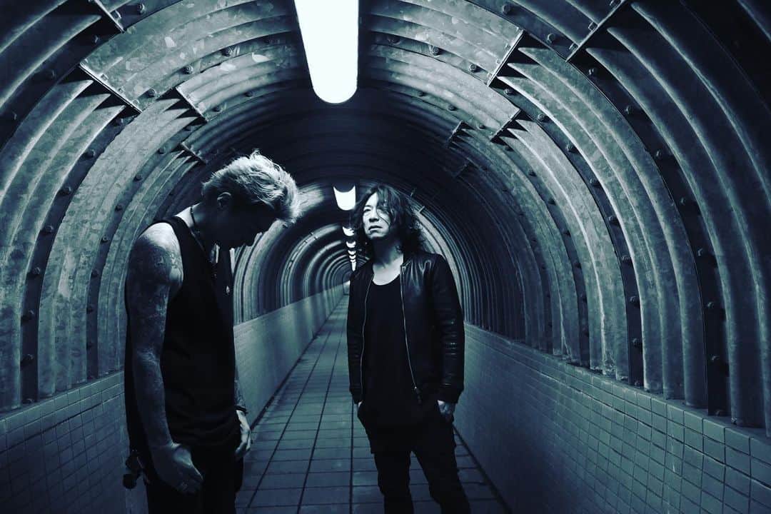 Ju-kenのインスタグラム：「MY WAY MY LOVE  new ep is available on iTunes now!! Get it and rock on!!! 昨日リリースしたニューシングル、本日からiTunesでも、ダウンロード可能になりました、お待たせいたしました♫  新しい音、楽しんでね！！ #mywaymylove #newsongs #ep #itunes #ballandchain #yukiomurata #juken」