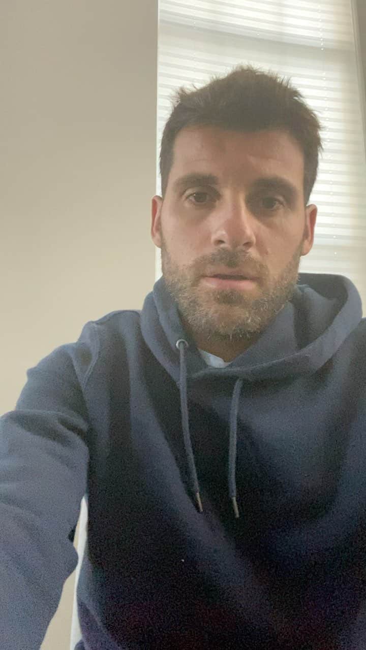 アントニオ・ノチェリーノのインスタグラム：「Dona subito Https://www.gofundme.com/f/insiemeperpalermo  Bonifico bancario: fondazione banco di Sicilia  Iban: IT70o0502904600cc0040006914- BIC: Pdscit31xxx(per bonifici bancari esteri ) inserendo causale “insieme per Palermo “ @federicobalzarettireal @villacamilla @liverani.fabio @fabrizio_miccoli @flacojp27 @ilicic72 @matteodarmian36 @cristianzaccardo @igor_budan @pinigol @amauri_eleven @jjbriquet1 @negosimpla @officialafriyieacquah @bovo.cesare5 @fondazionesicilia @coopitalia @morriscarro # # Salvatoresirigu #giuliomigliaccio #davidesucci #simonkjear # benussi」