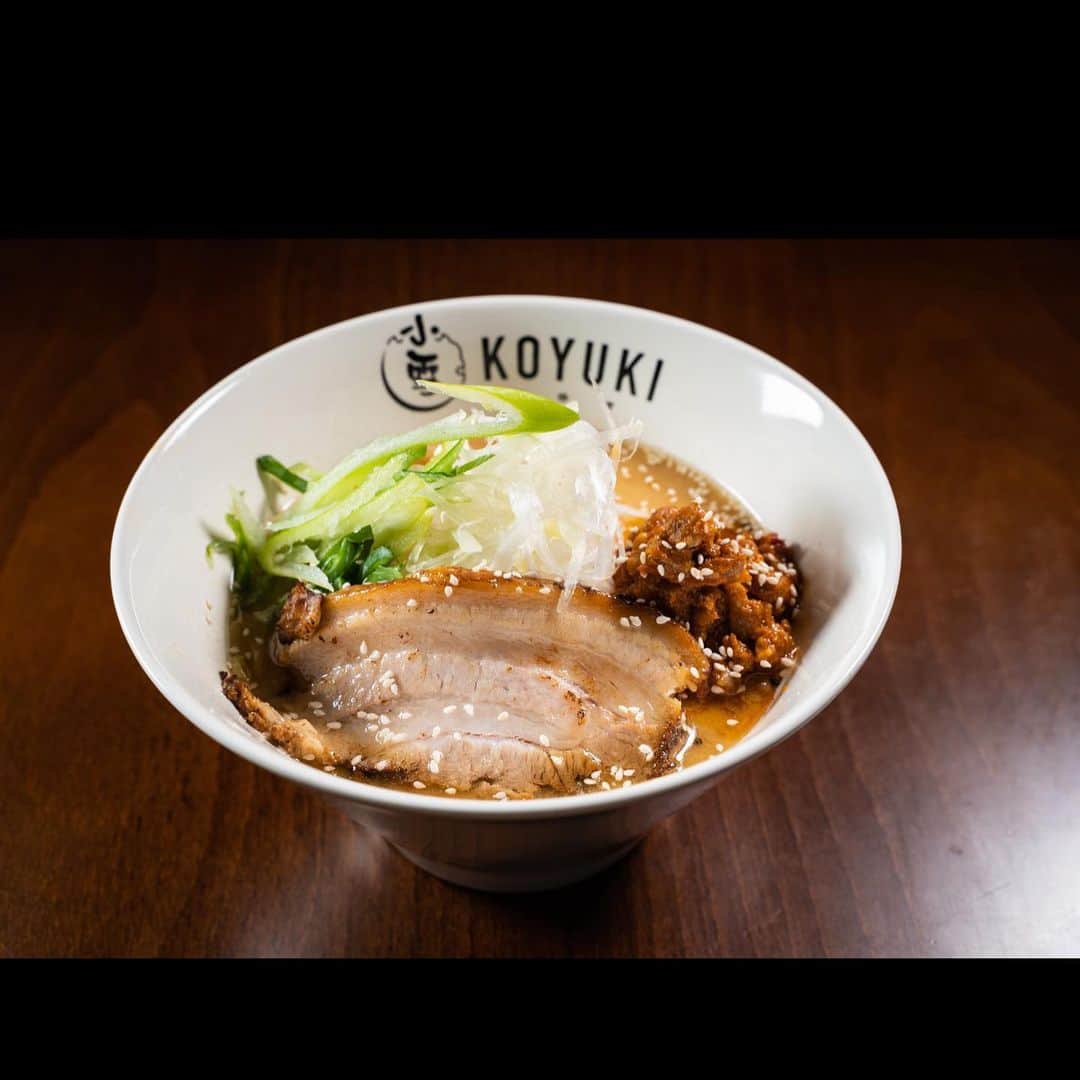 Koyukiさんのインスタグラム写真 - (KoyukiInstagram)「Free delivery in downtown☆  Just $14.25 for all ramens and make combo free☆ We have started the service to deliver your orders free. Other restaurants might require the delivery fees but it's free to deliver in our restaurant Koyuki!  When you wanna order something, hit me up on our Instagram DM!  And sorry, we only accept cash. Thank you!」4月3日 13時48分 - koyukikitchen