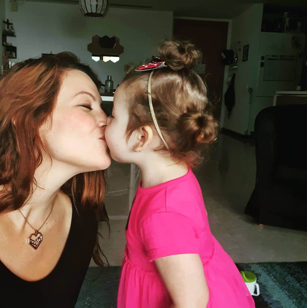 ミーシャ・テイトさんのインスタグラム写真 - (ミーシャ・テイトInstagram)「Words cannot describe . #amotherslove #mommydaughtergoals #motherdaughter #babygirl #motherhood #love #kisses #besos #truehappiness #amor #cupcake #minicupcake #mydaughter」4月3日 13時51分 - mieshatate