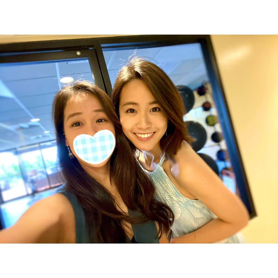 VANRIさんのインスタグラム写真 - (VANRIInstagram)「🎂 Happy birthday my lovely sis💓 I’m honored to be your sis.  Love you!!! いつまで経っても妹に見られるお姉ちゃん お誕生日おめでとぉ🐰❤️ シスコンだけじゃなくて 家族みんな大好きだからファミコン、、？ ファミコン、、？！ ボンバーマンとか久しぶりにしたいなぁ🥺笑笑 早く姉妹デートしたいから今は… #stayhome #うちで過ごそう  2020.4.3」4月3日 16時30分 - vanri0121