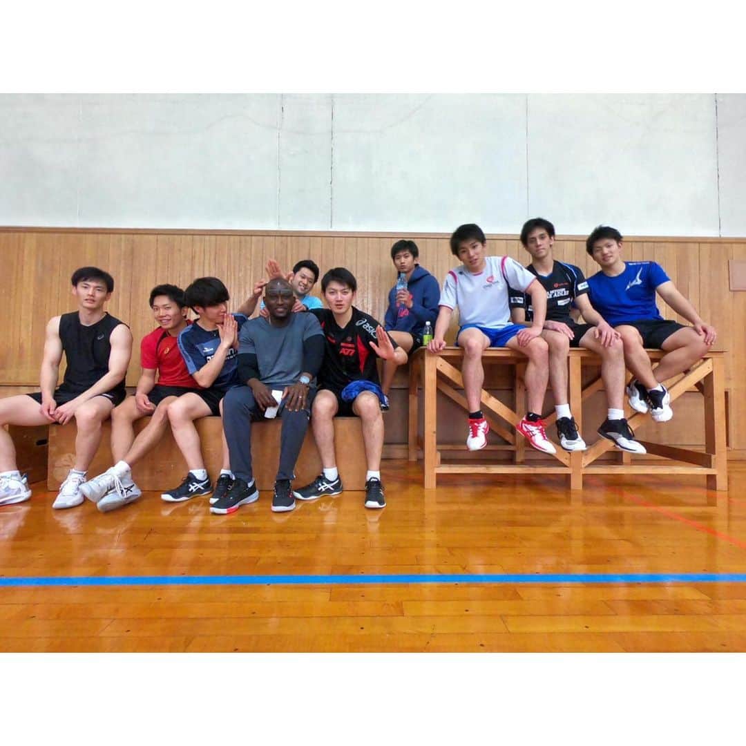 久保田雅人のインスタグラム：「週3トレーニング 今日はサーキットトレーニング🙋‍♂️ → チームポール🙏 → #大分三好ヴァイセアドラー #サーキットトレーニング #ポールの髪型五厘 #お坊さん🙏 #きつかったー #自分磨き #みんなお疲れさん」
