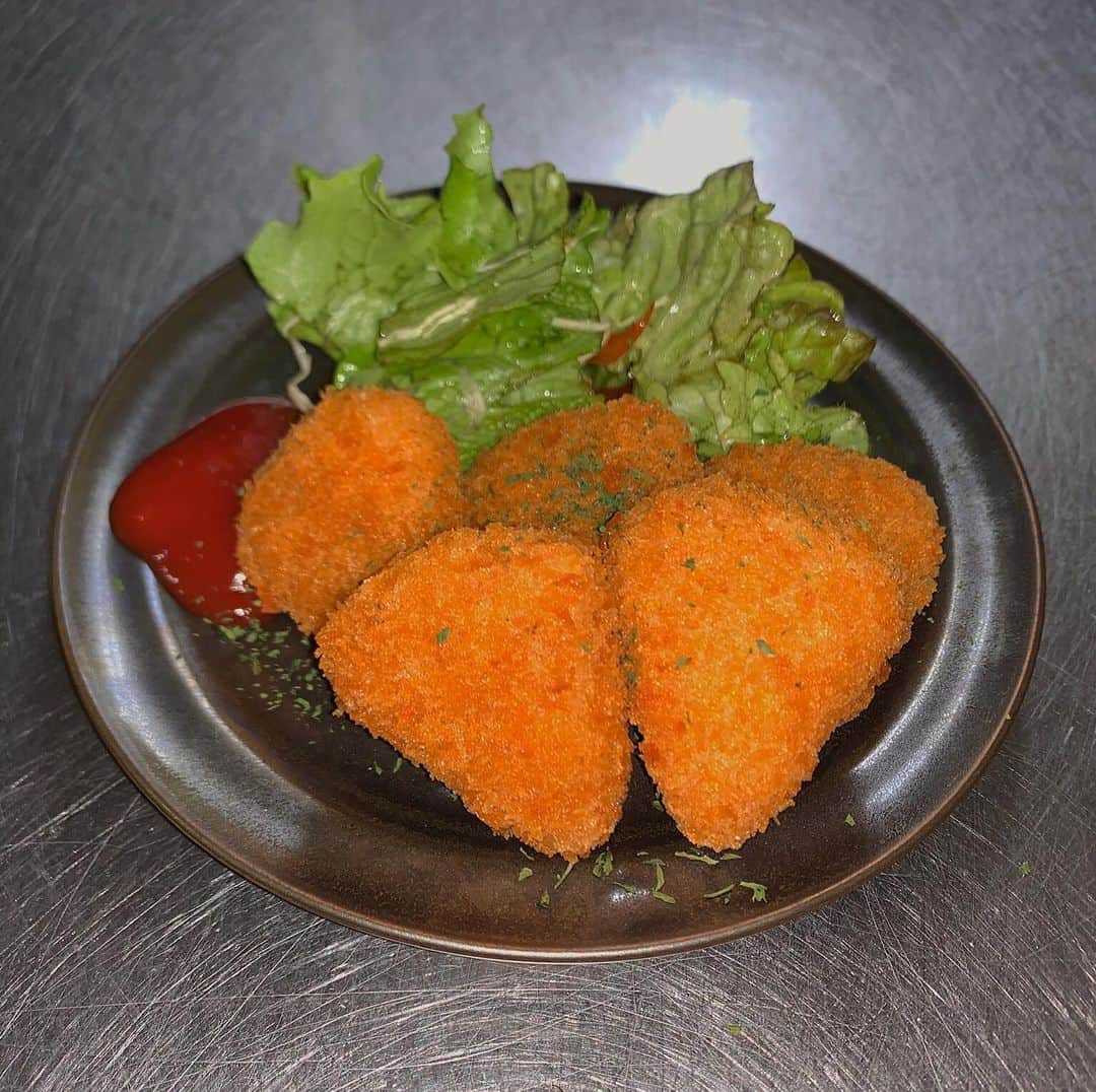 知床漁場枚方駅前店のグルメインスタ