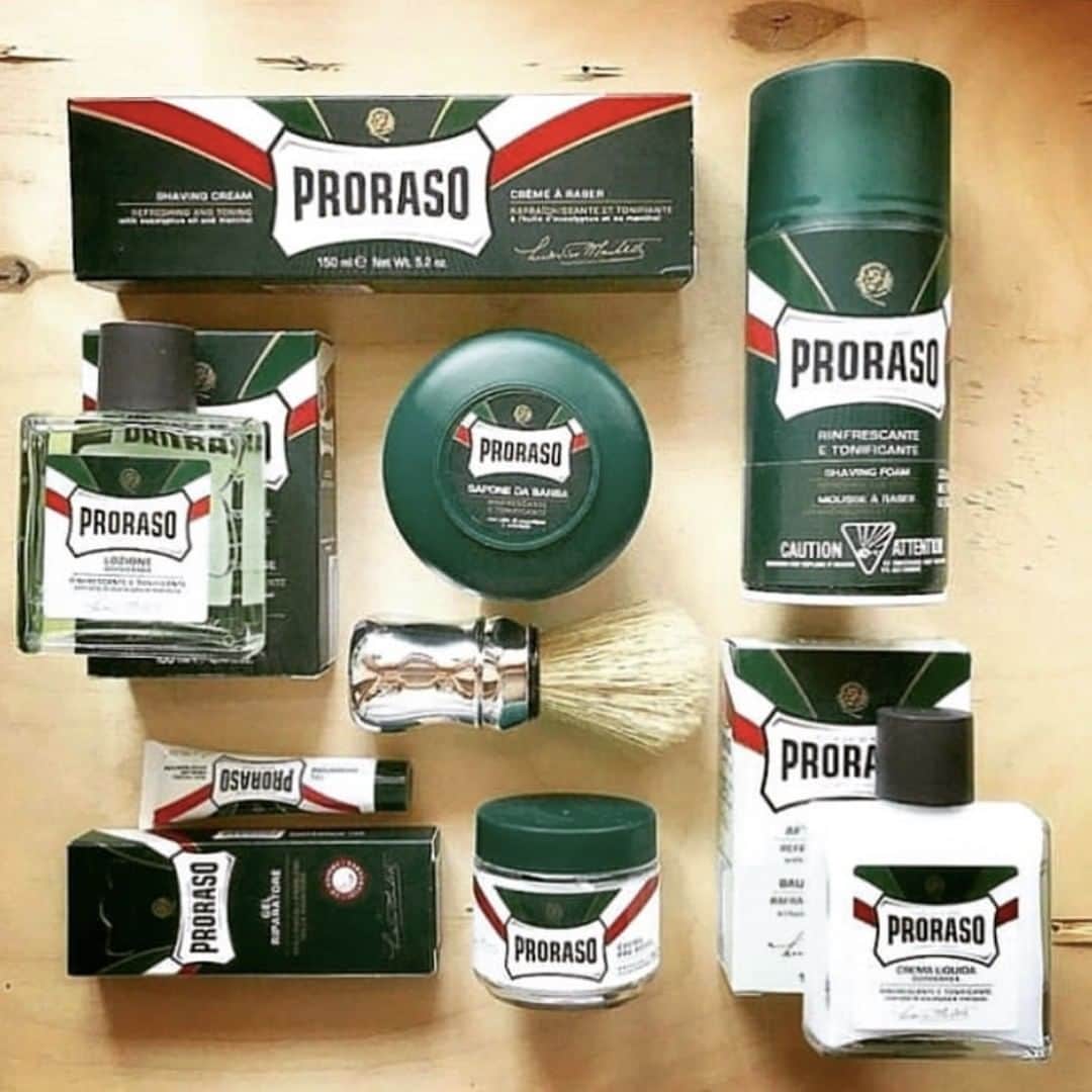 Proraso Japanのインスタグラム：「PRORASOの商品は、パラベン、鉱物油、シリコン、着色料不使用！ シェービングで肌トラブルにお悩みだった方におすすめです。  Repost from @prorasousa . . #proraso #prorasousa #prorasofirenze #シェービングクリーム #シェービング #ProShave #Italian #ItalianShave #イタリア製 #バーバースタイル #バーバーショップ #髭脱毛 #メンズスタイル #シェービングフォーム #Barber #メンズヘアスタイル #ヒゲ男子 #ヒゲ #BarberShop #ヒゲ脱毛 #メンズヘア #シェービングエステ #おしゃれさんと繋がりたい」