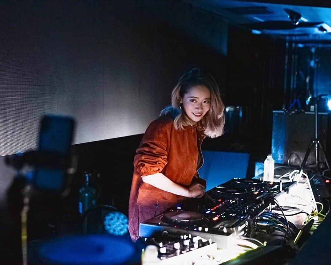 DJ KEIKOさんのインスタグラム写真 - (DJ KEIKOInstagram)「Thank you guys for watching my live streaming DJ on Instagram. I'm looking forward to have fun with you all. I wish this situation is gonna be better as soo as possible. . はやく楽しい時間を過ごせますように💎」4月3日 21時32分 - djkeikojp