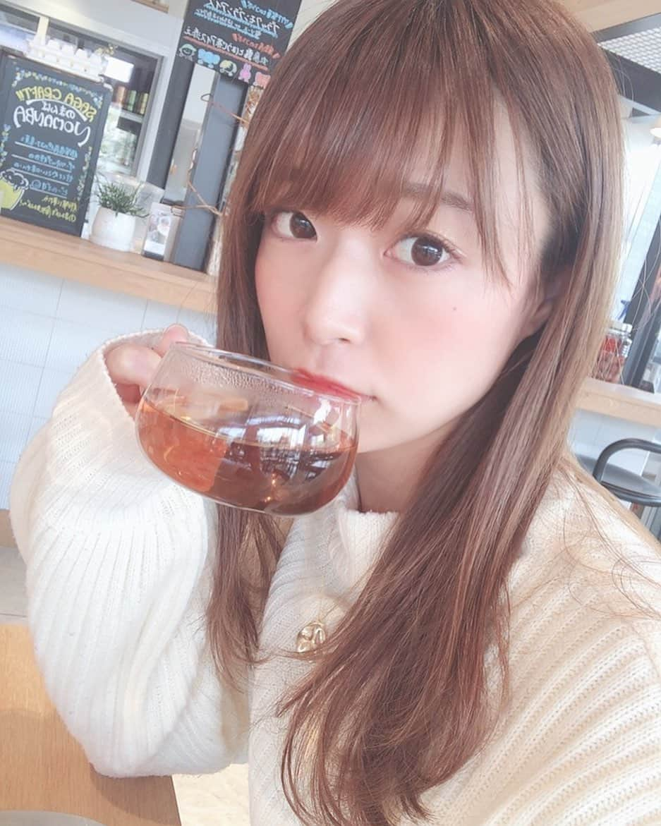 桃咲まゆのインスタグラム：「_ 昨日ひさびさにお仕事で サガテレビさんへ。♡ めちゃくちゃ変わってて おしゃれなお店とかカフェとかに 癒された 〜〜υ´• ﻌ •`υ #佐賀#佐賀カフェ#サガテレビ」