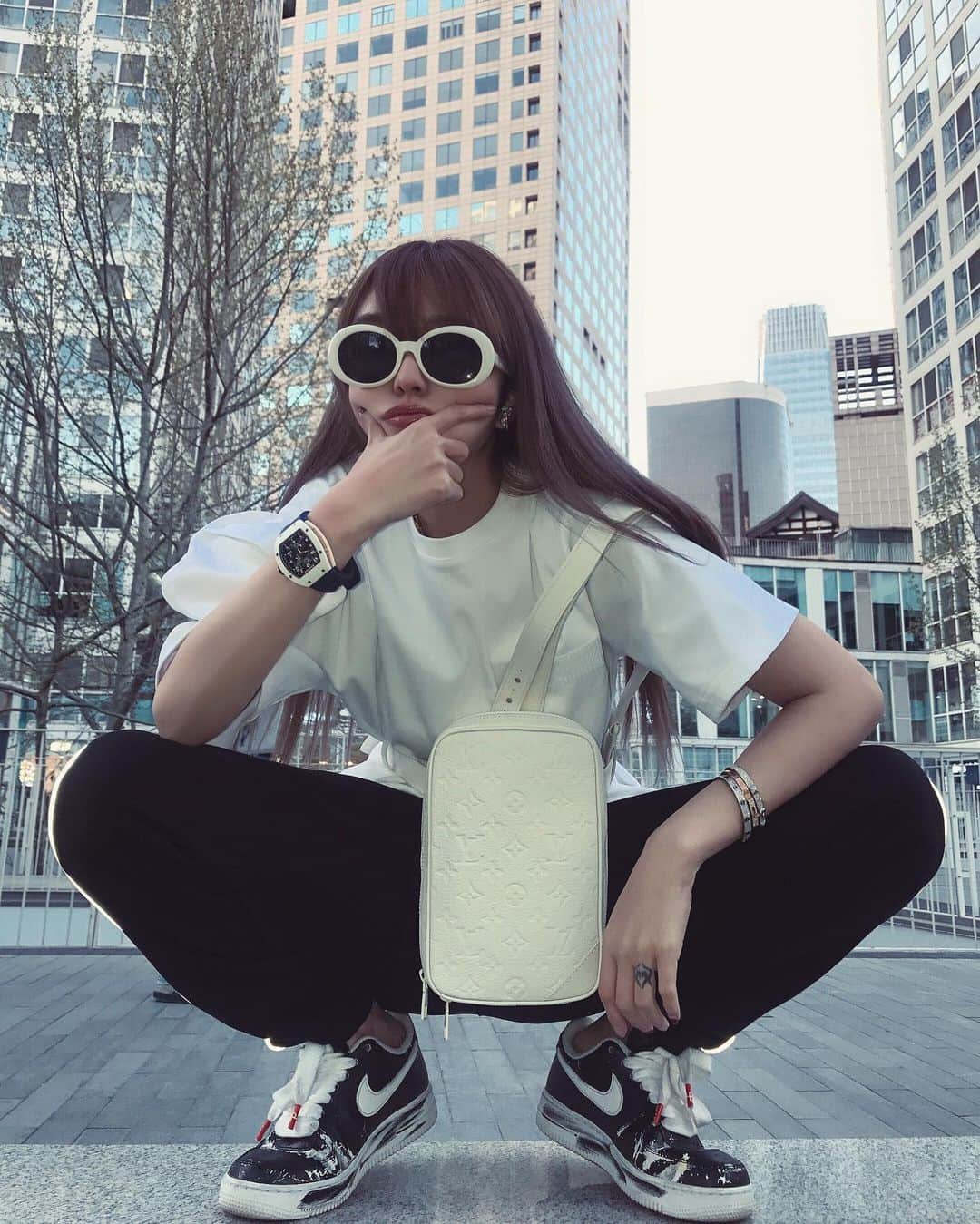 Grace Chowのインスタグラム：「黑白配」
