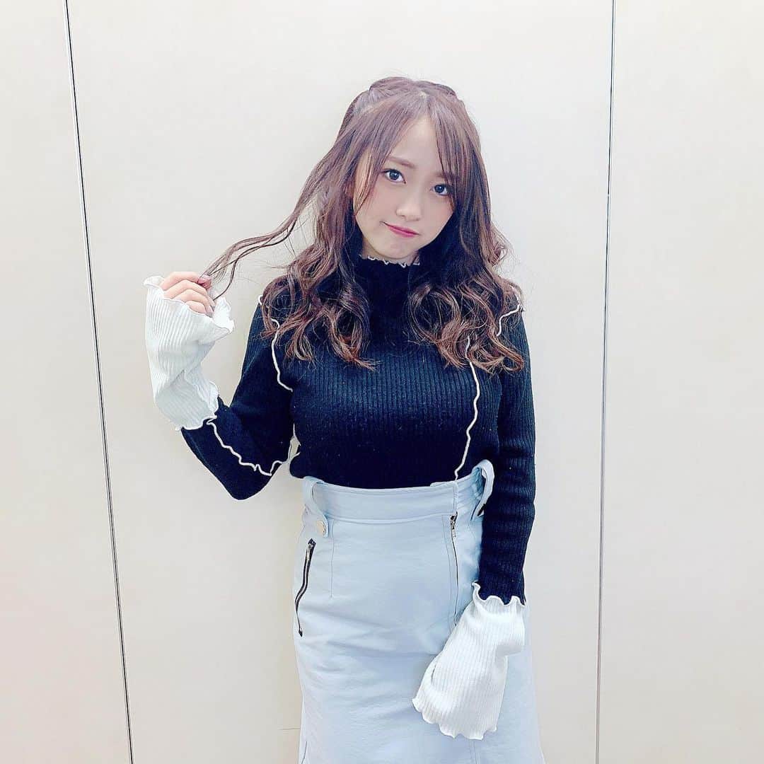 向井地美音さんのインスタグラム写真 - (向井地美音Instagram)「* 個性的なデザインが最強可愛い @tokyo_bank さんで出会った洋服たち👗 #outfit #ガスヴァンサントみたいに蒼い #whipstaff」4月3日 22時14分 - ___mion.m