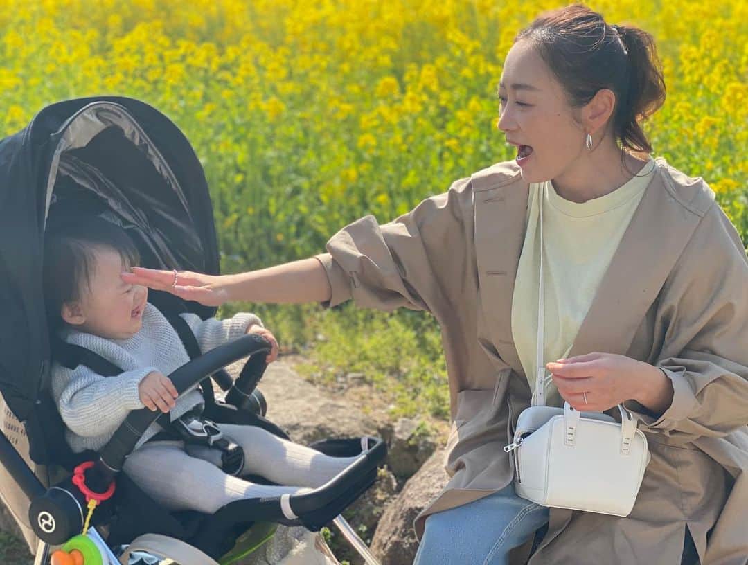 Keikooooooのインスタグラム：「@doitsunomori  菜の花がとっても綺麗でした🌼 もう少し大きくなったら、芝生滑りやボートに乗ったり、ピクニックしたり、また季節を変えて遊びに来たいな👶🏻💛お昼はお外でBBQ美味しかったです😋 今回は時間が無かったけど、少し足を伸ばして農マル園芸でイチゴ狩りも🍓 . #ドイツの森 #おかやまフォレストパーク#岡山グルメ #岡山#岡山観光#岡山県 #岡山ランチ」