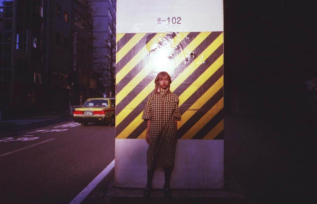 TOGAさんのインスタグラム写真 - (TOGAInstagram)「TOGA PULLA SS2020 Broad check dress Available at TOGA stores and TOGA ONLINE STORE. @togaarchives_online ・ Model @lalazima_ Photographer #yumeippei ・ #togaarchives #togaarchives_online #toga #togapulla #togapulla20ss #トーガ #トーガアーカイブス #トーガプルラ」4月4日 12時38分 - togaarchives