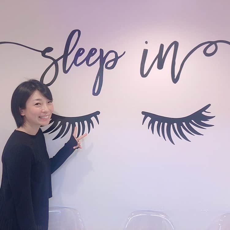 安藤あいかのインスタグラム：「1ヶ月経ったのにマツエクかなり持っていて、リペア30分で終わった！！ いつもありがとうございます😊  #マツエク #恵比寿 #midnightlush」