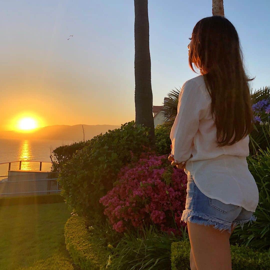 Coleen Garciaさんのインスタグラム写真 - (Coleen GarciaInstagram)「💖 WANDERLUST 💖 .  Where do you wish to travel once we are able to again? . ✈️ @riza.official  In the past two years I have visited Bali, Indonesia; Boracay and Manila Philippines; Milan, Italy; Cannes, France; Monaco; Hong Kong; Singapore; Mexico; Doha, Qatar; Bahamas; Phoenix; San Francisco; NYC; Miami; West Palm Beach; Tampa; Kansas City and Las Vegas. But there are still sooo many places I would like to see. One day I’d like to visit The Maldives, Paris, Maui, Dubai, Tokyo, Santorini...and I could keep going on forever... .  I would also love some recommendations! . ☀️ 🏝  #malibu #california #travel #live #love #la #fashion #beach #model #beachlife #beauty #style #styleinspo #bikini #summer #mytravels #explore #adventure #wanderlust #mytravelgram #losangeles #ocean」4月4日 13時35分 - riza_raquel