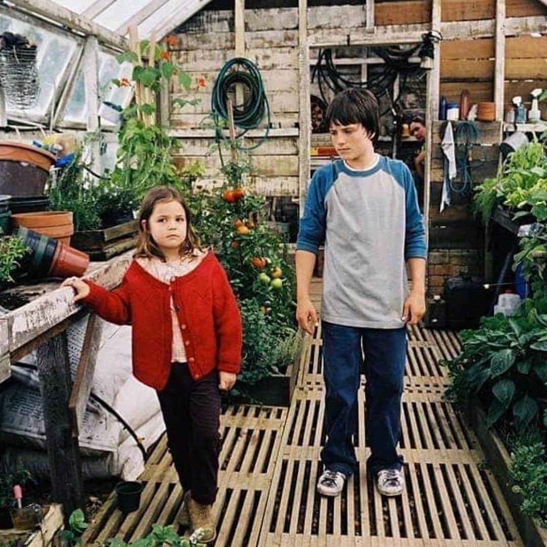 ベイリー・マディソンのインスタグラム：「Be like May Belle and Jess... #socialdistance」