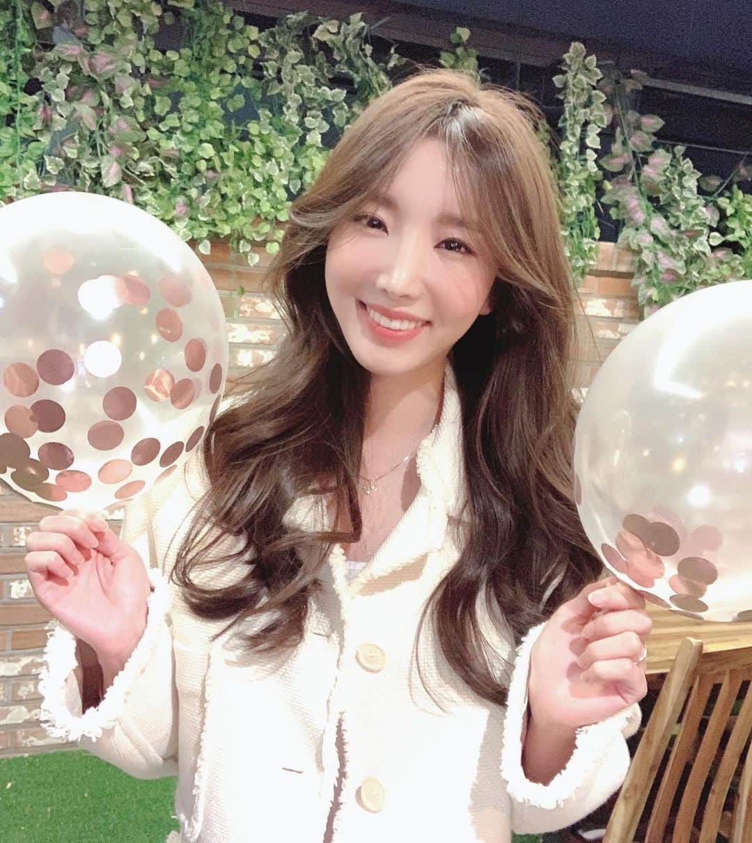 POTENさんのインスタグラム写真 - (POTENInstagram)「생일 축하해주셔서 감사합니다아🥳💜」4月4日 9時17分 - 4ten_official