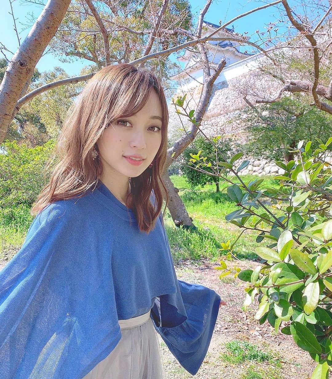 みき みーやんさんのインスタグラム写真 - (みき みーやんInstagram)「このご時世 今の写真じゃないことを お許しください🙃💕 . 今日もみなさん頑張りましょう♡ . #グルメ女子#明石グルメ#明石#明石焼き#明石海峡大橋#明石公園#魚の棚#魚の棚商店街#食べ歩き#食べるの大好き#トレンチコート#春コーデ#ブルーコーデ#マーキュリーデュオ#春ネイル#タコ#明石焼#ミディアムヘア#ヘアカラー#流し前髪#前髪#colony2139 #コロニー#spring#mercuryduo#コーデ#きょコ」4月4日 9時16分 - mi_yan0101