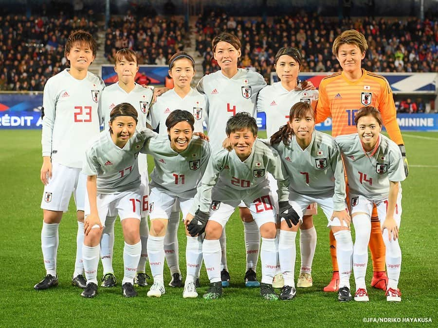 日本サッカー協会さんのインスタグラム写真 - (日本サッカー協会Instagram)「【#OnThisDay】2019.4.4🔙 ・ 国際親善試合 フランス 3-1 #なでしこジャパン 📍フランス/スタッド・アッベ・デシャン ⚽#小林里歌子 ・ 1年前の今日、#なでしこジャパン はワールドカップを2か月後に控え開催地フランスと対戦しました。 ・ GK #山下杏也加 DF #清水梨紗⇒61'#宮川麻都 #熊谷紗希 #南萌華 #鮫島彩 MF #中島依美⇒79'#宮澤ひなた #三浦成美 #杉田妃和 #長谷川唯⇒87'#植木理子 FW #小林里歌子 #横山久美⇒61'#菅澤優衣香 ・ #jfa #daihyo #nadeshiko」4月4日 11時40分 - japanfootballassociation