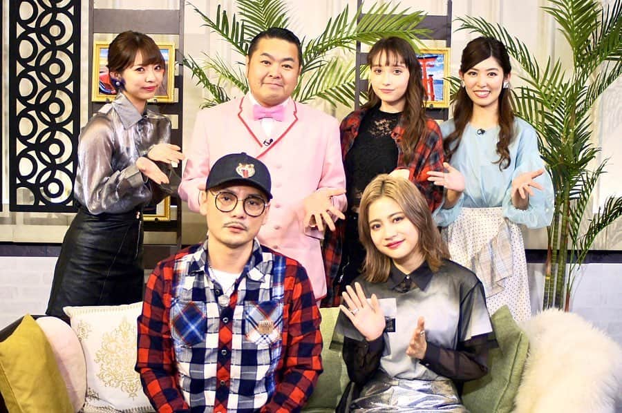 SPICY CHOCOLATEのインスタグラム：「✴︎ 今夜はTV番組、 TOKYO MX 「音ボケPOPS」 放送時間21:30～📺 . 好きなのに愛せない feat. hibiki (lol-エルオーエル-) & 裂固  じつは、 ダイノジ大地さんへ 歌った曲だったの⁉️. . おチョコさんの 誕生秘話なども語ってます🍫 チェックよろしくめん‼️ . #TokyoHeartBeats #好きなのに愛せない」