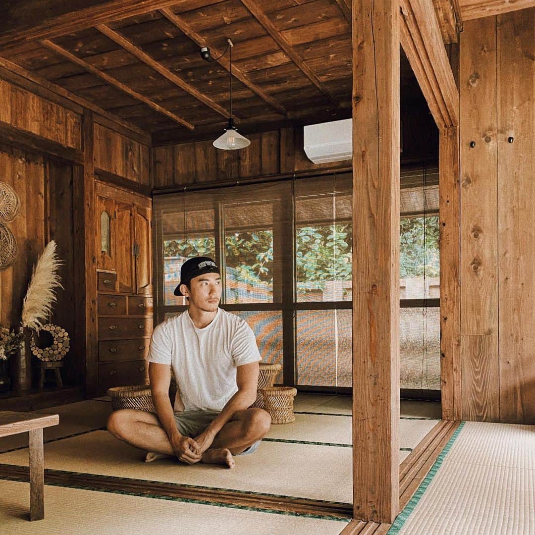 三浦大地さんのインスタグラム写真 - (三浦大地Instagram)「明日4/5 AM11:45から20分間、世界の皆で瞑想しましょう。  俺はメディテーションを始めてから色んな気付きがあった。  そんな瞑想を明日、世界で同時に100万人がするよ。  次の次元の扉は目の前にある。  #meditation #ascension #chulaminka #大地球散歩」4月4日 21時59分 - daichi_1127