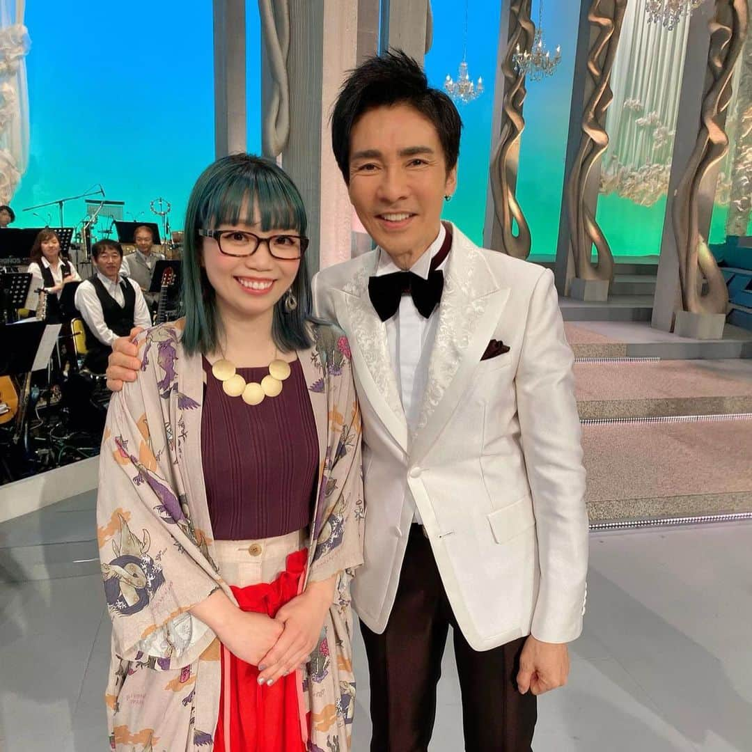 朝倉さやさんのインスタグラム写真 - (朝倉さやInstagram)「本日放送された BS朝日「人生、歌がある」 出演させていただきました‼️. . ありがとさまでしたー🦋🌸 . 📸 お写真撮っていただきました(O_O)!!! #郷ひろみさん #クミコさん#森口博子さん #ベイビーブーさん #真田ナオキさん」4月4日 22時01分 - asakurasaya