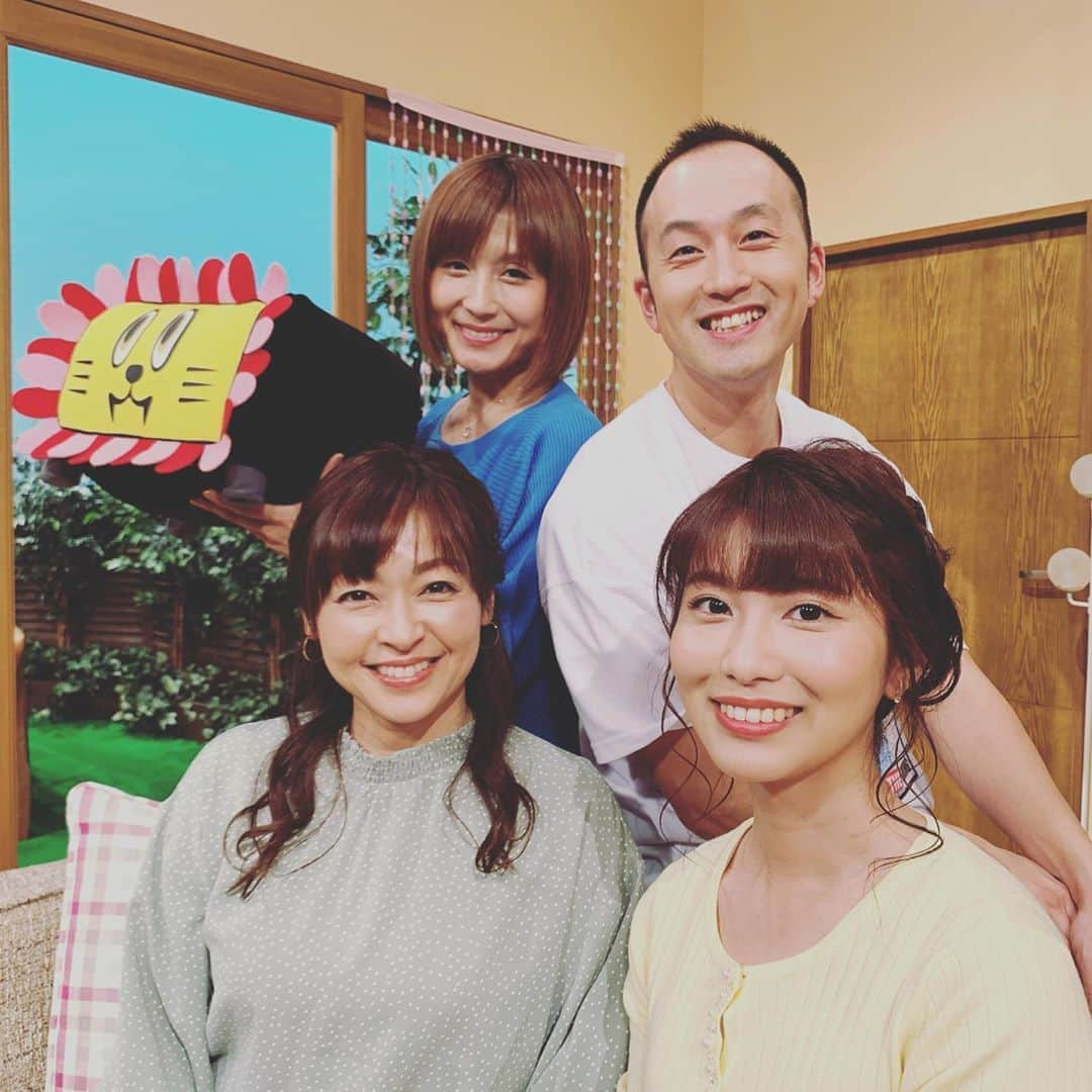 木村那津美さんのインスタグラム写真 - (木村那津美Instagram)「新メンバーになって 初のオンエアーでした✨ 緊張した〜  #ちぐまや家族  #ちぐまや　#テレビ山口 #佐藤けい　アナ　#雷太郎さん　#おっきーさん　#木村那津美」4月4日 19時24分 - natsumi_kimura1018