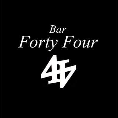 渡邊雄貴のインスタグラム：「大切なお知らせ  来週よりBARfortyfourの営業自粛を決めました。 色々考えてお客様、スタッフのことを考え期間を決めず自粛させて頂きます。 来週の生誕祭に行くよ！と多くの方に言って頂きましたが新型コロナウィルスが終息したら開催させて頂きます。何よりお客様の事を考えての判断です。 また皆さんと楽しく飲める日が来る事を願うばかりです。 スタッフ、そして自分の生活もかかってますがこればかりは仕方ないと考えてます。 皆さんも外出を控え感染拡大しないように気をつけてください。  本日が営業自粛前最後の営業になります。 これからもBARfortyfourをよろしくお願いします。」