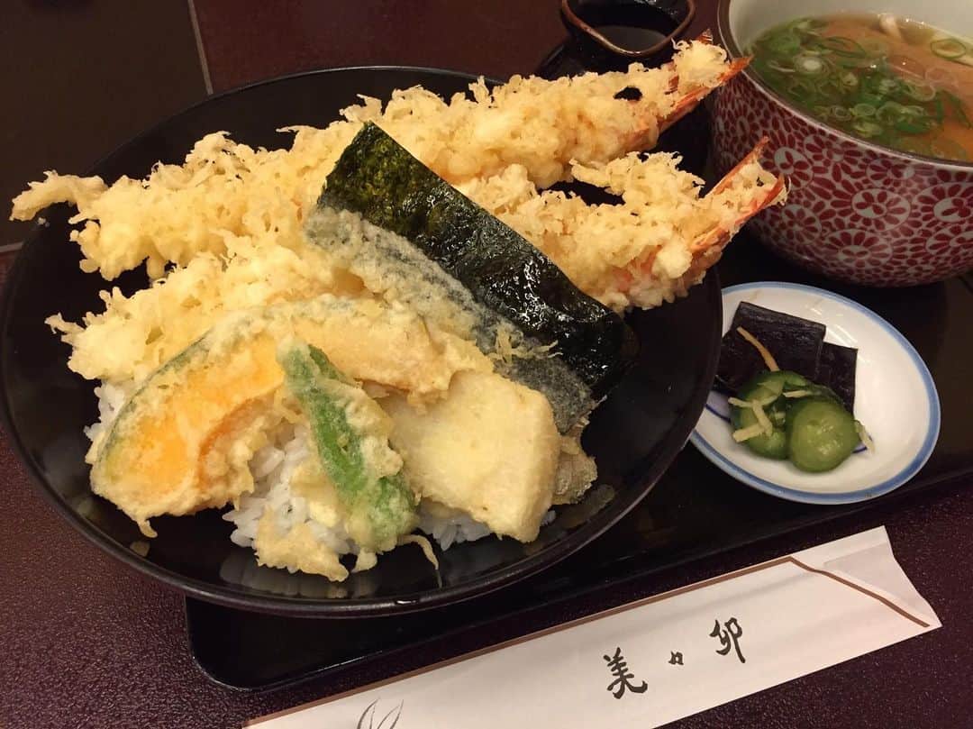 田中幸恵さんのインスタグラム写真 - (田中幸恵Instagram)「____ . iPhoneアルバムの食べ物記録を見返す。。🐷 . こんな事態になるなんて💦  事態が終息したら 美々卯のおうどん、また食べに行きたい☺️ . . #美々卯」4月5日 7時25分 - yukie__tanaka