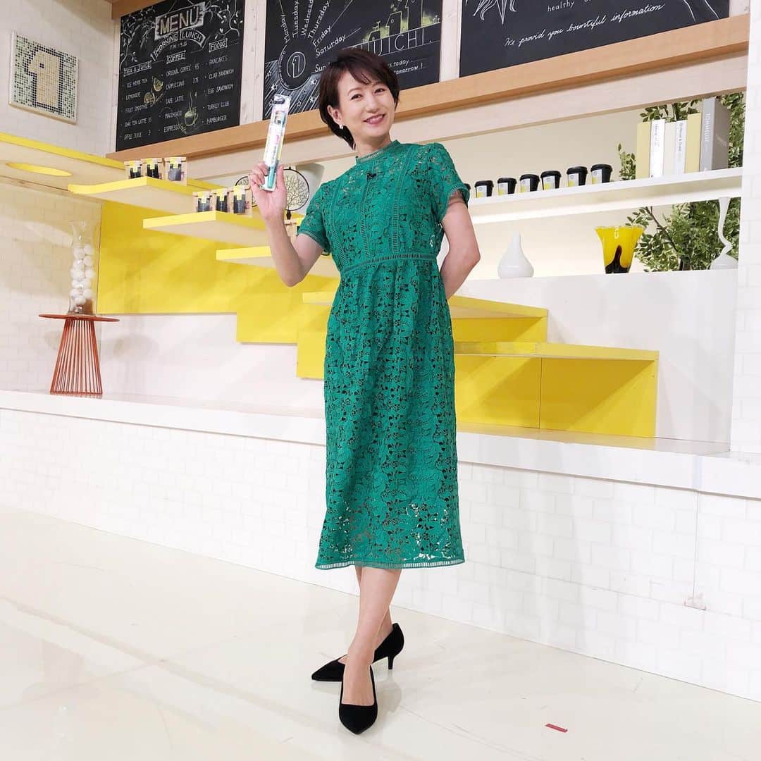 馬場典子さんのインスタグラム写真 - (馬場典子Instagram)「今月は#シューイチ で花王さんの「歯ぐきのためならディープクリーン♪」シリーズのインフォマーシャルに出演しています。後半にご紹介する新しい歯ブラシ、とっても優れものです」4月5日 8時02分 - baba_channel