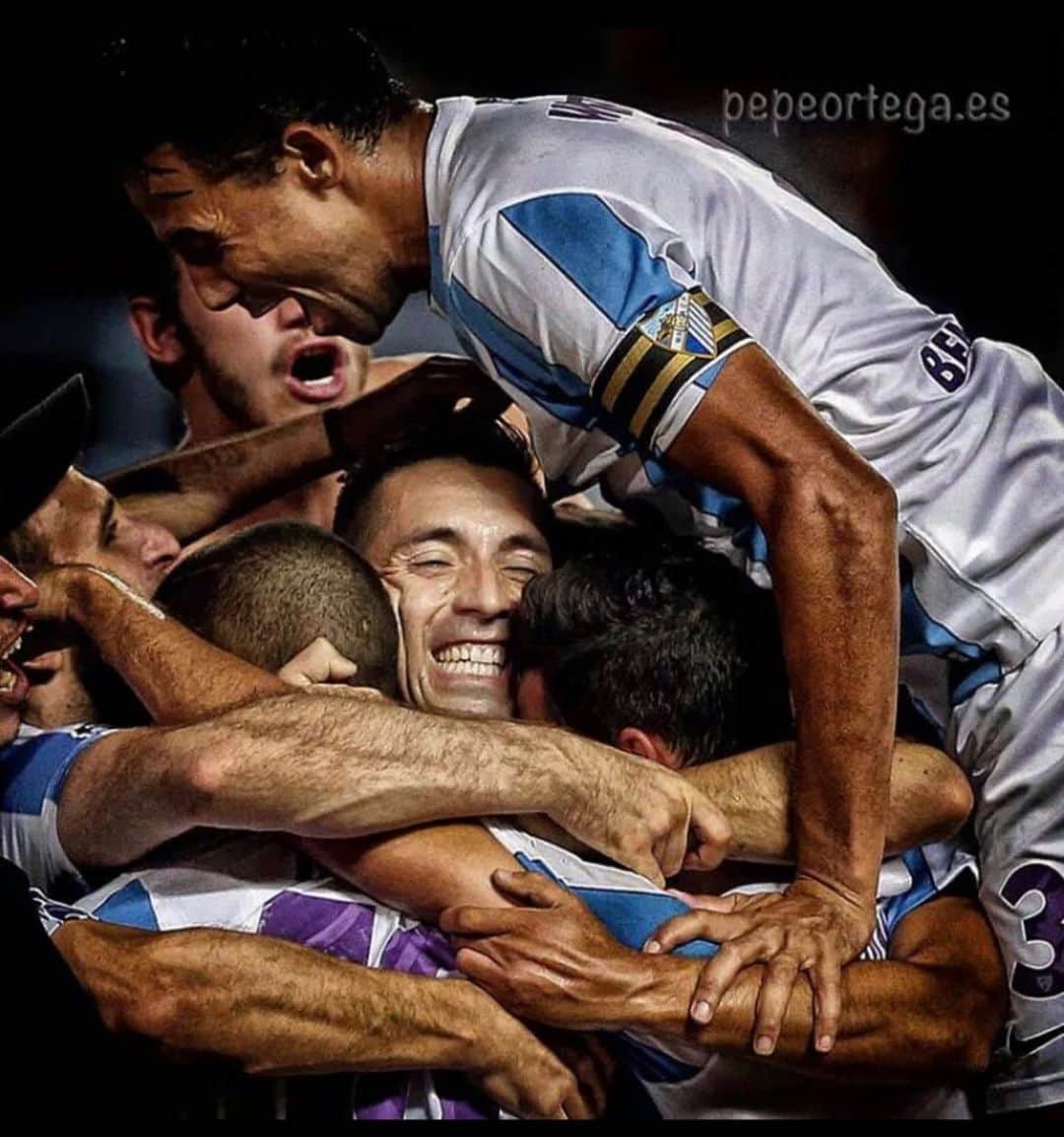 ウェリグトンのインスタグラム：「Feliz aniversario Irmao 👏🏻👏🏻👏🏻Q Deus te abençoe hoje e sempre .  Saudades de vc 😘😘😘」