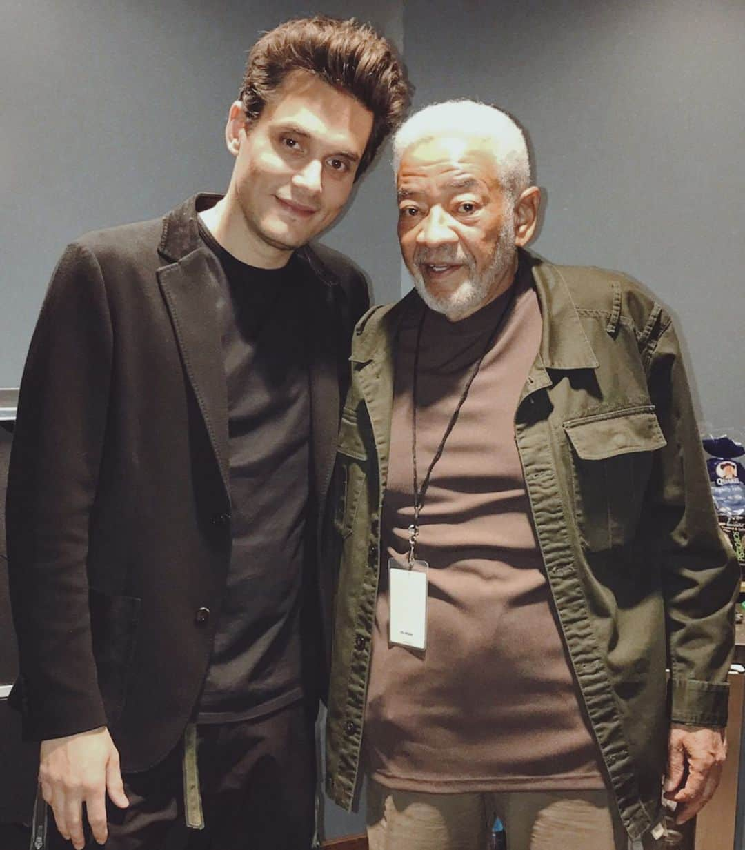 ジョン・メイヤーさんのインスタグラム写真 - (ジョン・メイヤーInstagram)「Bill Withers was one of the smartest people I’ve ever known. His thinking was so clean, so spotless. He saw the world with such clarity, and could communicate his point of view in the most eloquent, vivid way. Everything I ever heard him say was sage and useful. Bill Withers was good to the world, and he was good for the world. He wrote music as primal and spiritually necessary as psalms. His songs will live forever, and they will continue to make us better, more realized people. Even though he stepped away from the stage years ago, he continued to move and inspire people through his brilliant interactions with them. He will be so missed, and you can be sure that when we can gather again, we will sing out and celebrate him. He will be missed and cherished forever. ❤️」4月5日 1時42分 - johnmayer