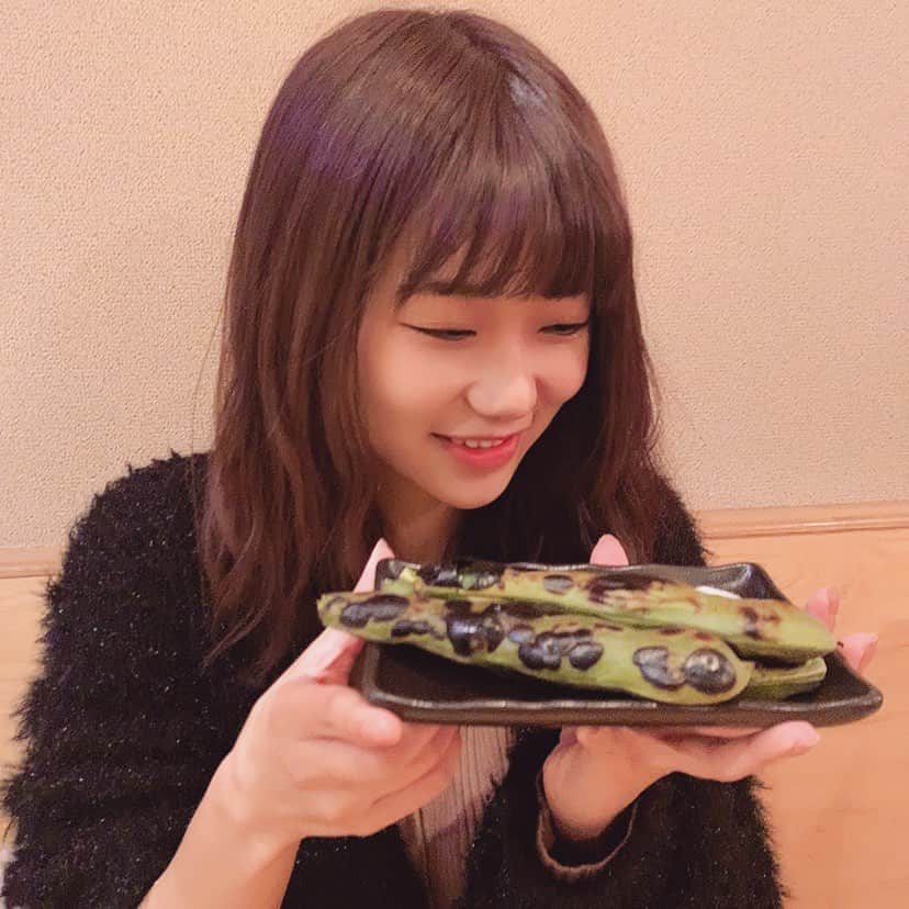 ななせ結衣のインスタグラム：「ななせとそら豆🍀 . . .. #gravure #selfie #sexyhot  #萌  #japanesegirl #性感  #เซ็กซี่ #คอสเพลย์  #偶像 #셀카 #셀피 #셀스타그램  #코디 #스타일링 #패션스타그램  #데일리 #데일리룩 #패션 #화이팅 #일상 #팔로우  #性感睡衣 #女内衣 #时装模特儿 #性感内衣 #巨乳 #asianbeauty」