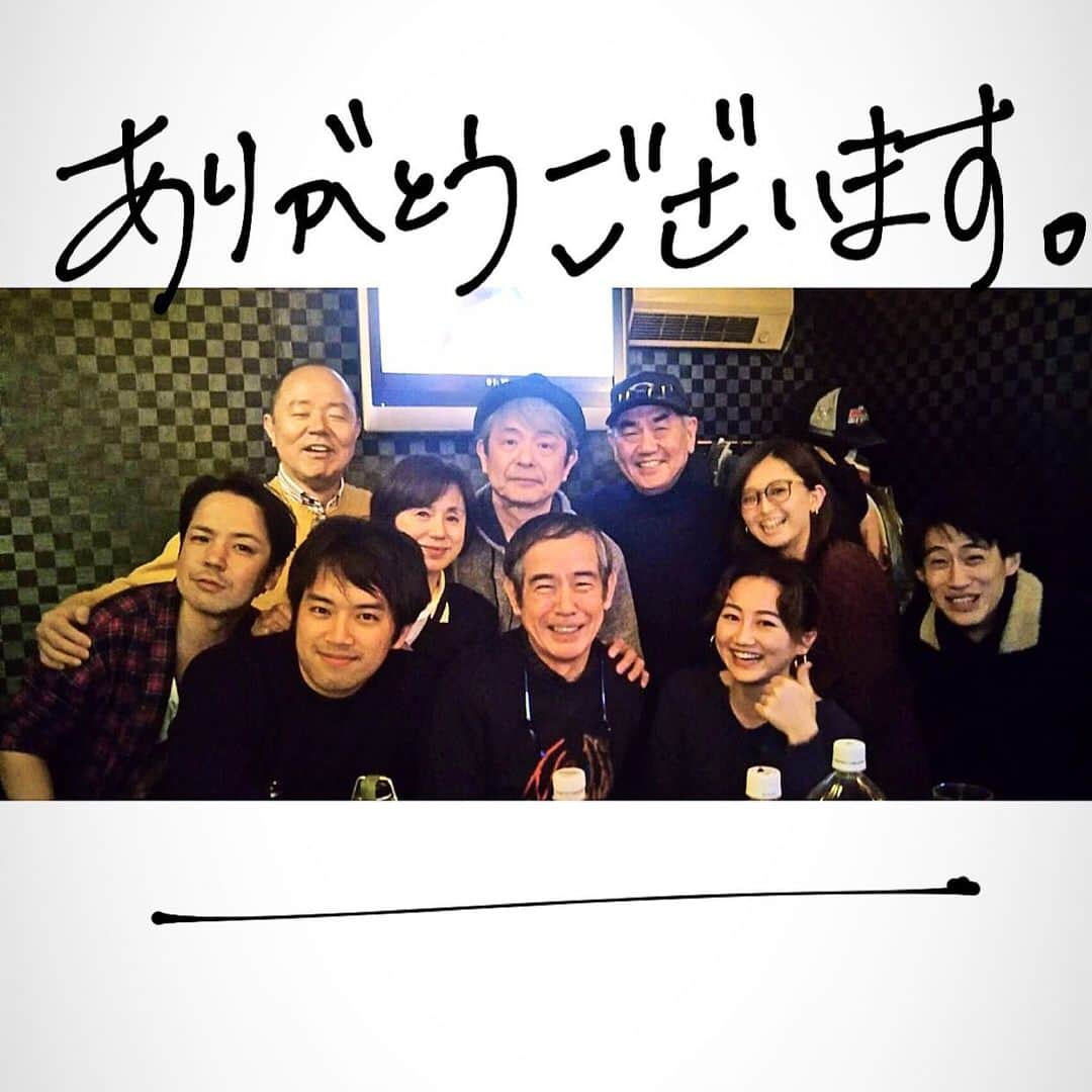 樹麗のインスタグラム：「佐々部監督。  じゅりぃ！ ごめんなーアップで撮ってやれなくて  いやいや私がアップで撮らせくなるように がんばるんです！  どこの誰だか分からないような私に 笑いながらしてくださった こんな会話を監督の声を 今でも脳が覚えています。  暖かい笑顔と鋭い目線 もっともっとご指導受けたかった。  映画「大綱引の恋」は監督自身と 今は亡き私の祖母の地元のお話。  このご縁と 少しでも監督といれた幸せ 大事にします。 佐々部監督、心より、ご冥福をお祈りします。  自分の親も飲食業を経営している からこそ分かる。 役者仲間の公演が中止になっていく 悔しさが痛いほど分かる。  今は、本当に皆んなが協力して 耐えていくべき時。 きっと乗り越えられる日がくると信じて 私もできることをやるのみ！」