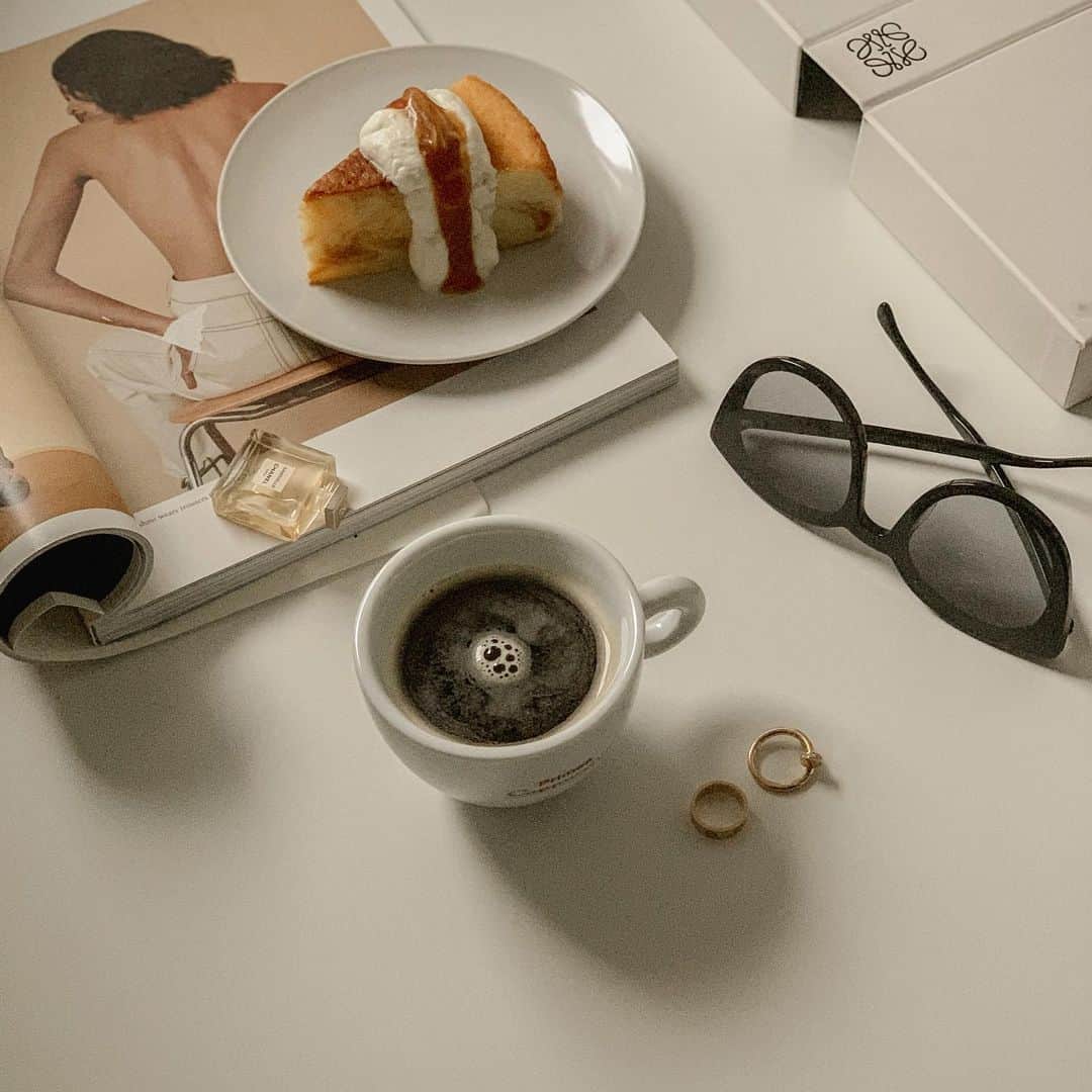 徐琁さんのインスタグラム写真 - (徐琁Instagram)「在家的下午茶☕️ 我媽的咖啡真的很讚啊～」4月5日 17時11分 - cos55555
