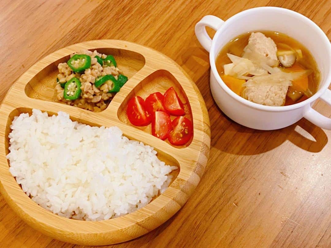 保田圭さんのインスタグラム写真 - (保田圭Instagram)「朝食のメインは鶏団子汁。#詳しくはブログで見て下さい♡」4月5日 9時01分 - keiyasuda1206