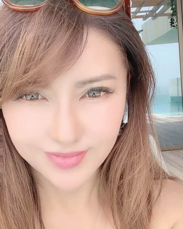 selfieneのインスタグラム：「#コロナウィルス 騒動で、 #世界が一変 してしまうだろう #変化 に対応できない生物は淘汰される ・ ウィルスに？経済的に？ ・ 戦う力、自衛する力を付けないとダメ ・ #準備できてる人だけが生き残る これは仕方のない事実 ・ #areyouready ? ・ #在宅ワーク #副業 #投資は究極の在宅ビジネス #投資女子  #脳内旅行者」