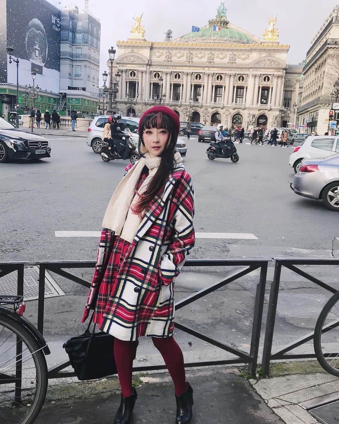 RinRinさんのインスタグラム写真 - (RinRinInstagram)「Paris in December~ good memories✨such a beautiful city! Thanks for spending the day with me @inesarjoun @marietuonetar @miladeblois !  12月のパリ〜いい思い出ばかり✨やっぱりピリおしゃれだね❤️ (📸 by @inesarjoun ) . . Coat: #desigual Dress: #pameopose Tights: #tutuanna Shoes: #jellybeansshoes  Bag: #milk Scarf: #qpot . . 👉🏻 #rinrinootd #rinrininparis . . #rinrindoll #travelparis #paris #paristravel #gallerieslafayette #parischristmas #eiffeltower #levillageroyal #旅行 #パリ #ギャラリーラファイエット #エッフェル塔 #パリクリスマス」4月5日 9時48分 - rinrindoll