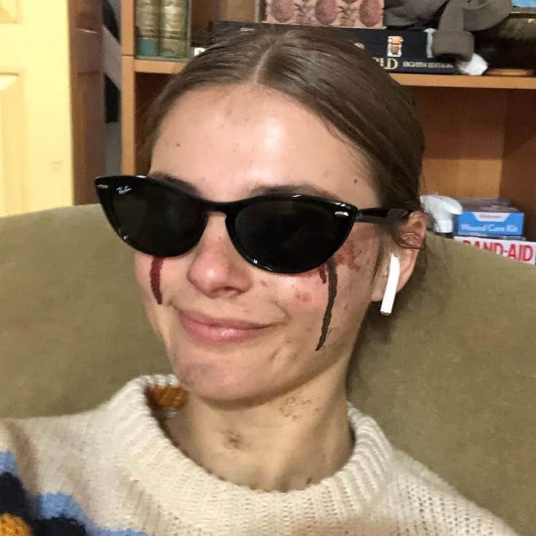 ステファニー・スコットのインスタグラム：「4 months into 2020 and I’ve seen enough」