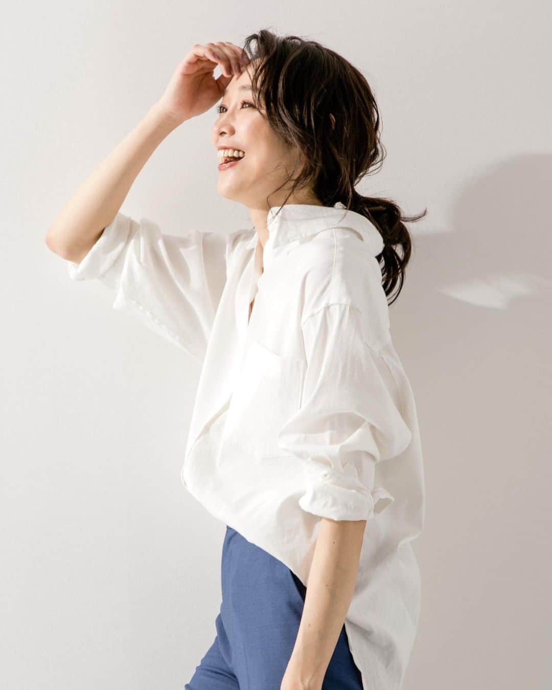 石橋奈美さんのインスタグラム写真 - (石橋奈美Instagram)「アダストリア　Elura  @elura_official  爽やかで柔らかい写真。 洋服もいい色で柔らか素材で気持ちいいなぁ。  #elura  #アダストリア #NMTinc. #NamiIshibashi #fashion  #model」4月5日 10時31分 - ishibashi.nami